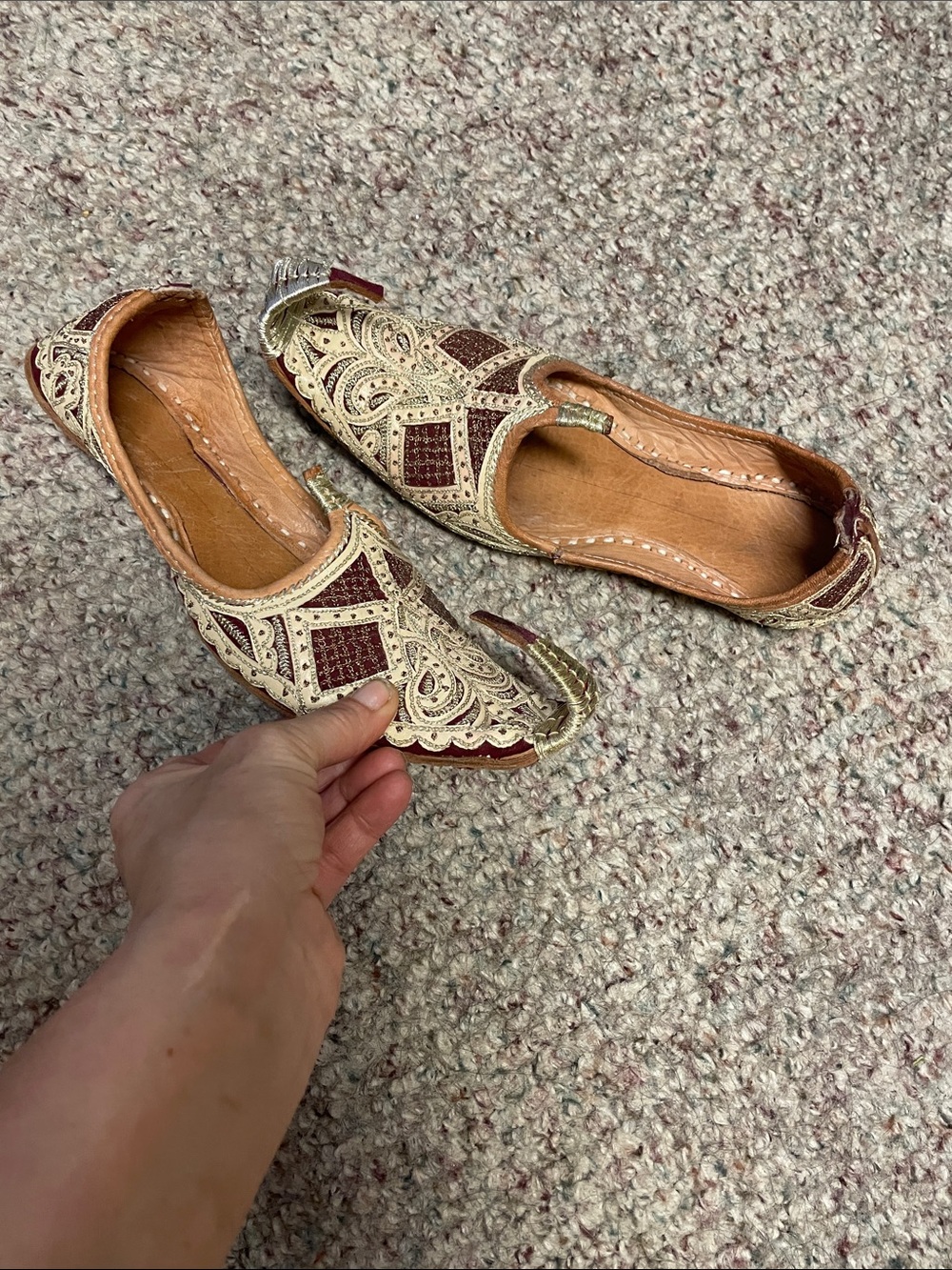 Vintage Traditional Indian Embroidered leather upturned toe shoes